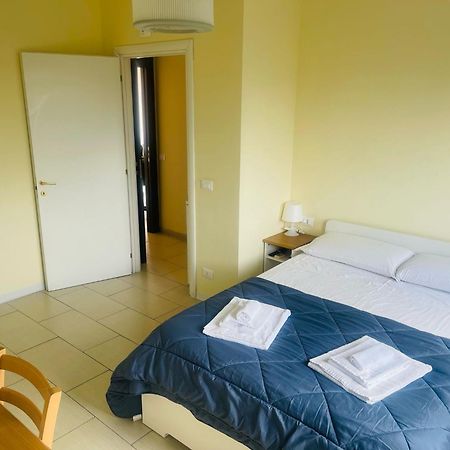 Royal Playa Suite And Apartament -Private Parking- Self Chek Out Catania Kültér fotó