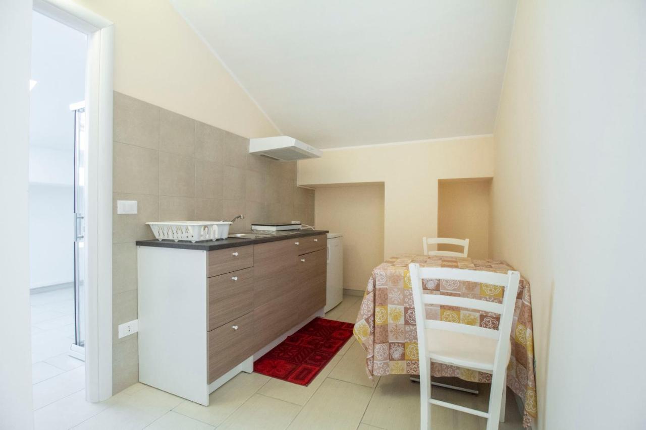 Royal Playa Suite And Apartament -Private Parking- Self Chek Out Catania Kültér fotó